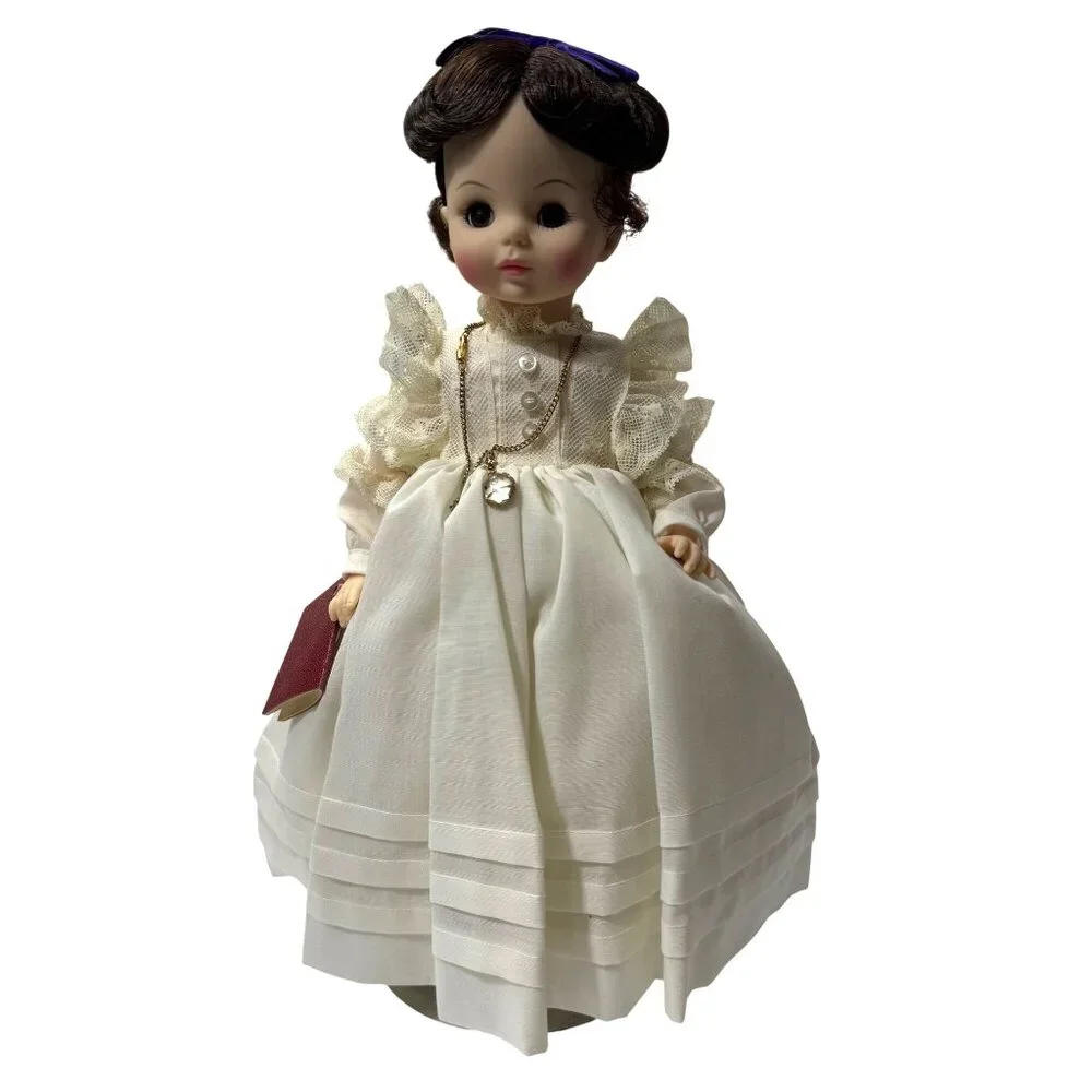 Madame Alexander 14”‎ Emily Dickinson Doll 1587
